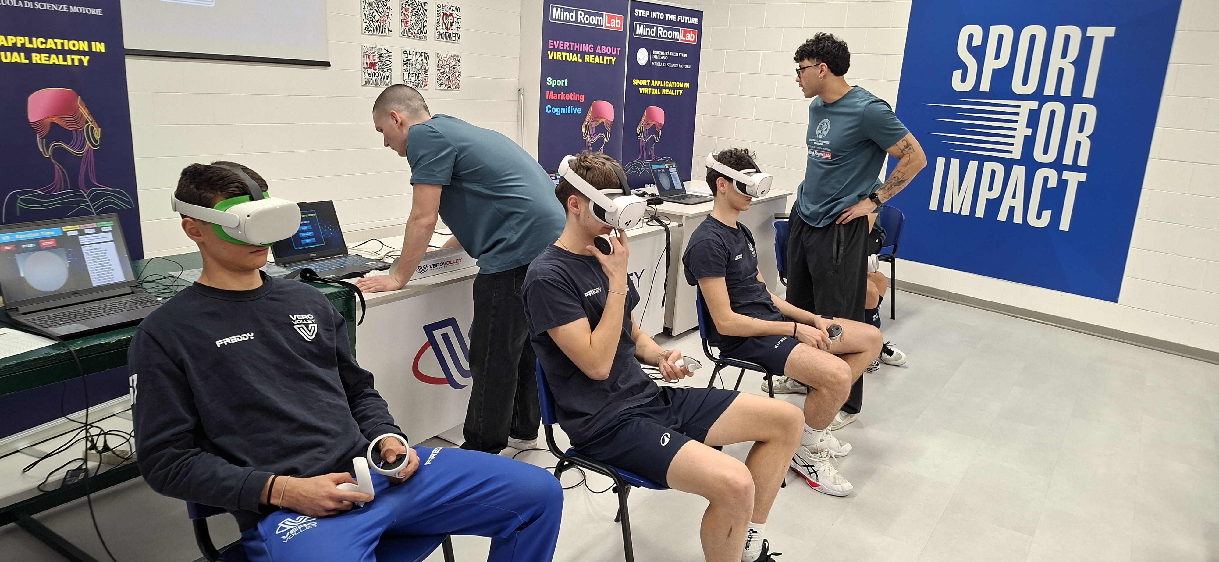 Sessione di test con lo staff di Mind Room Lab